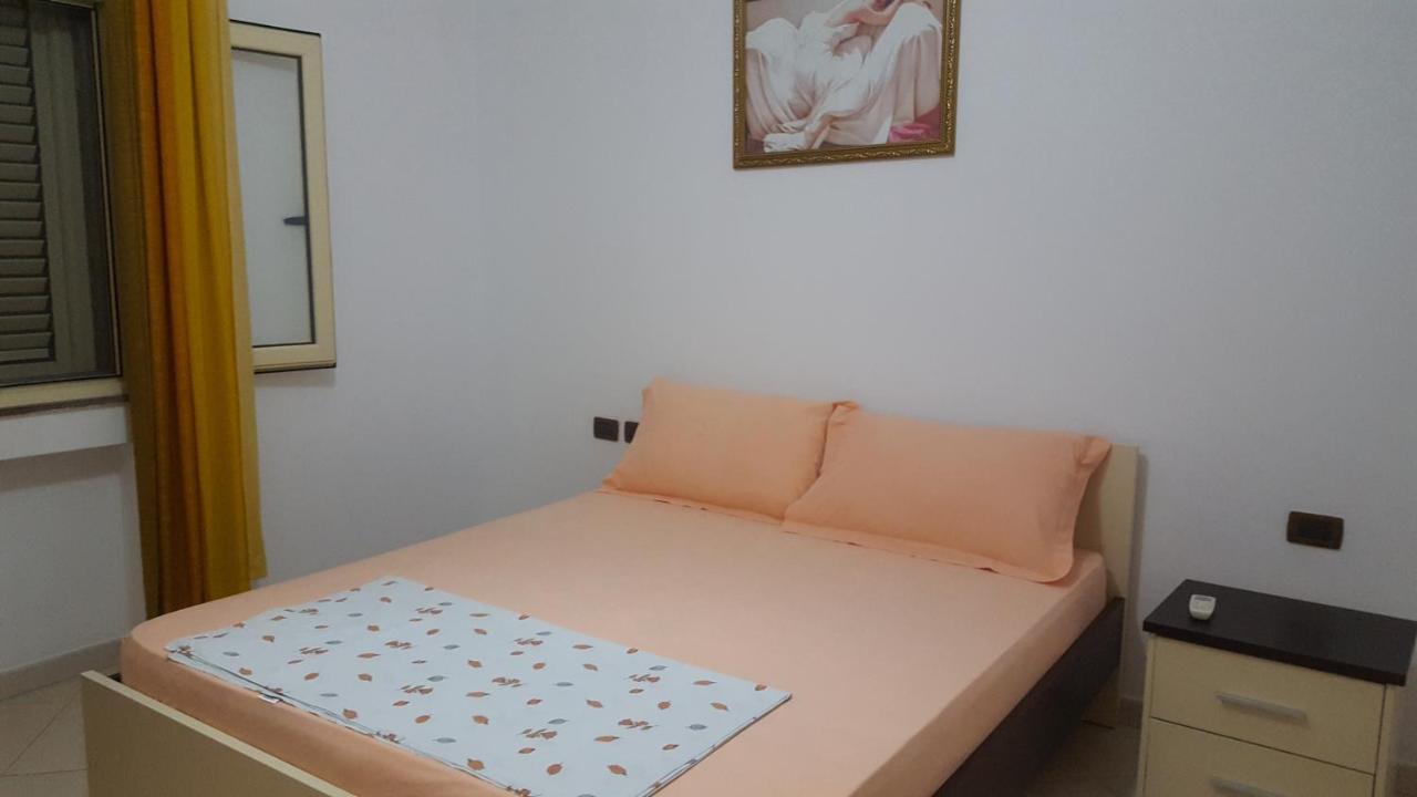 Villa Elvis Guesthouse Orikum Kültér fotó