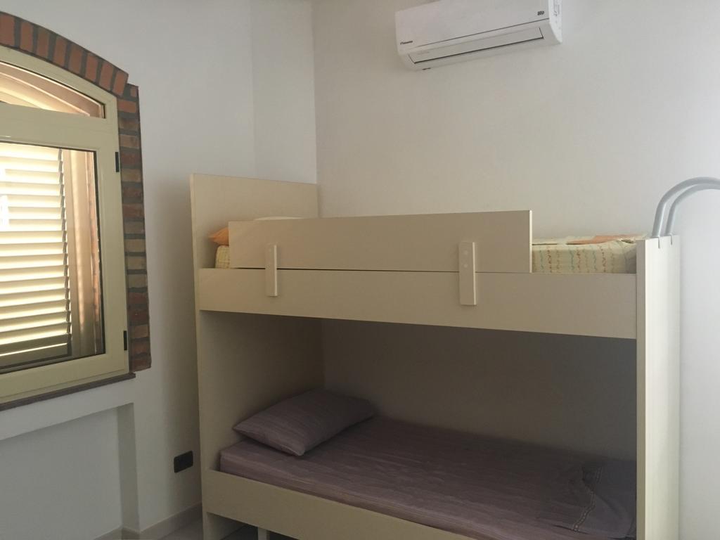 Villa Elvis Guesthouse Orikum Kültér fotó