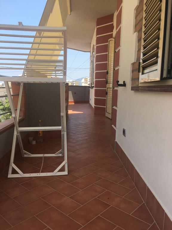 Villa Elvis Guesthouse Orikum Kültér fotó